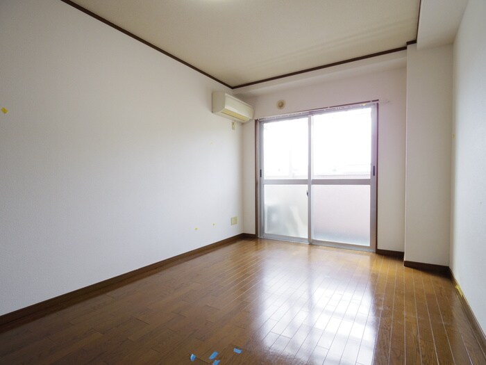 トラスト伏見の物件内観写真