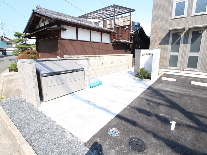 セレナ ７１０の物件外観写真