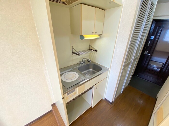 岡本マンションの物件内観写真