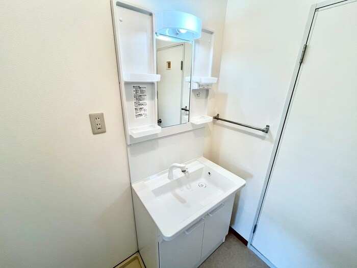 ｱﾒｰｼﾞﾝｸﾞｴｽﾃｰﾄの物件内観写真