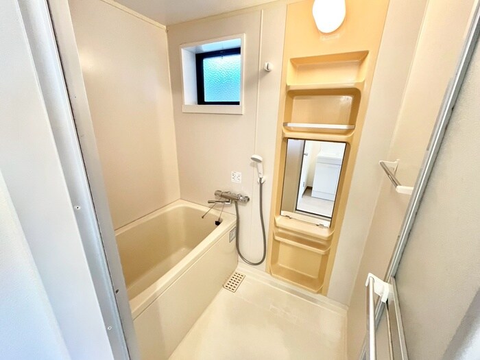 ｱﾒｰｼﾞﾝｸﾞｴｽﾃｰﾄの物件内観写真