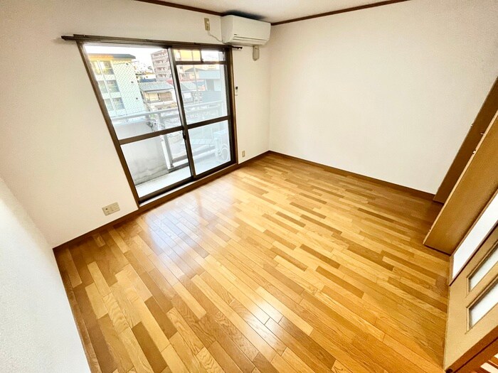 ロイヤルコンフォートの物件内観写真