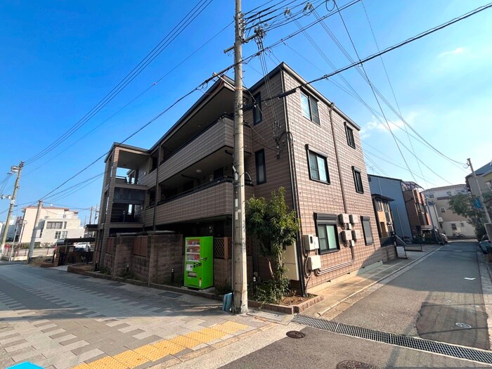 旭化成コージィ香櫨園の物件外観写真