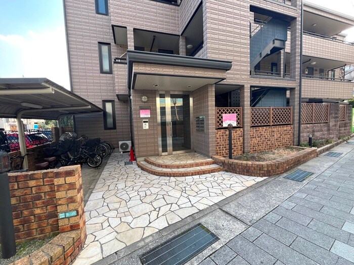 旭化成コージィ香櫨園の物件外観写真