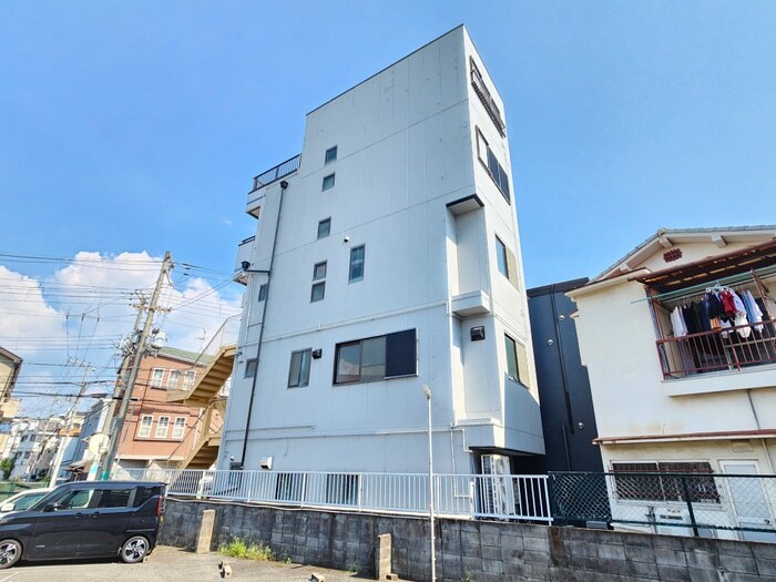 山崎ビルの物件外観写真