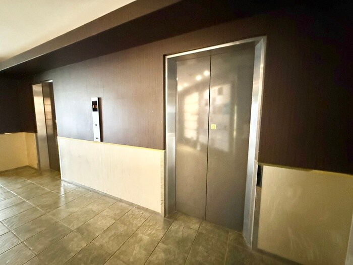 レオンズビルの物件外観写真