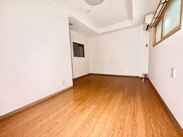 レオンズビルの物件内観写真