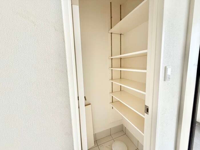 レオンズビルの物件内観写真