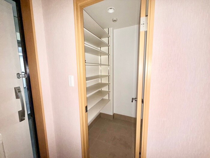 レオンズビルの物件内観写真