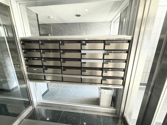 ビスタ江坂東の物件外観写真