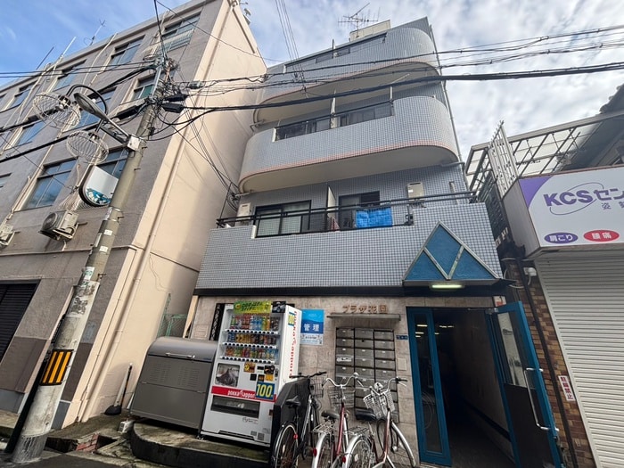 プラザ花園の物件外観写真