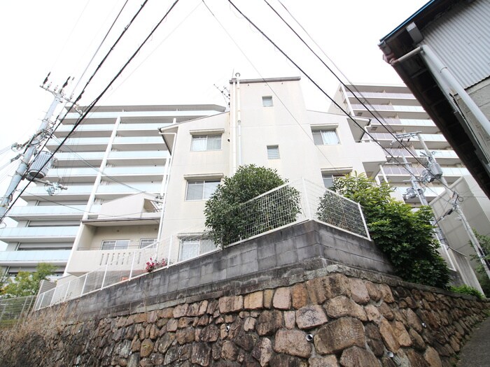 宮ノ前ハイツの物件外観写真