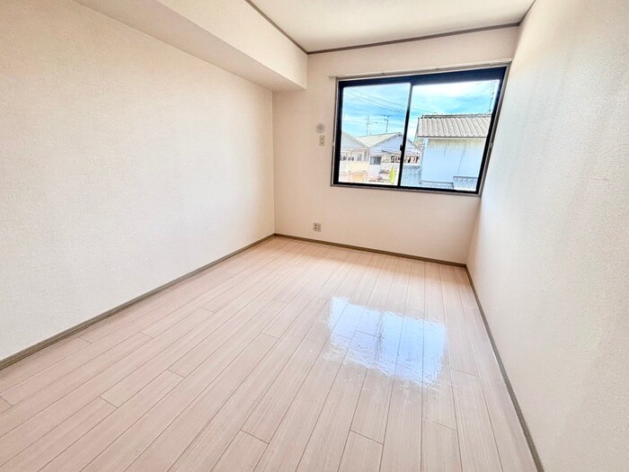 ヴェルドミ－ル出口の物件内観写真