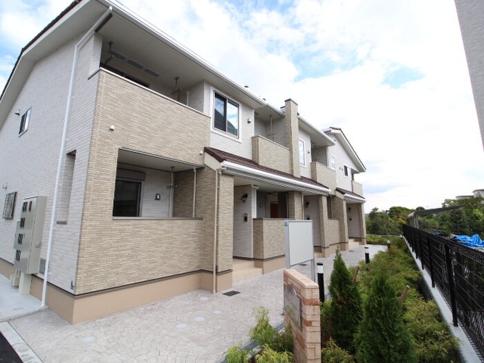 アルバーミィ宝塚の物件外観写真