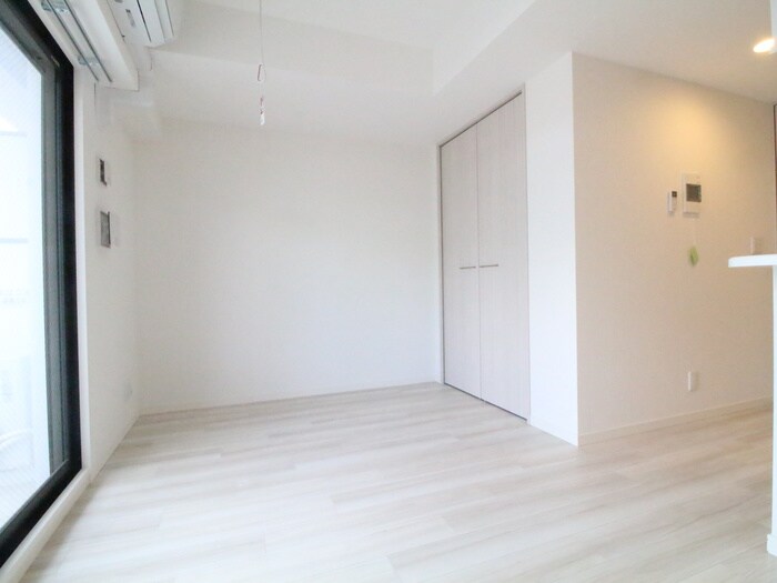 ﾌｧｰｽﾄﾌｨｵｰﾚ三宮ｲｰｽﾄⅡ(102)の物件内観写真