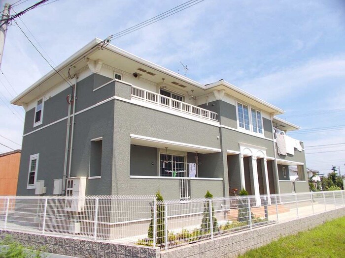 カーサ　イリーデの物件外観写真