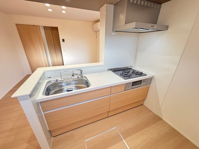 ソレイユ嵯峨野の物件内観写真