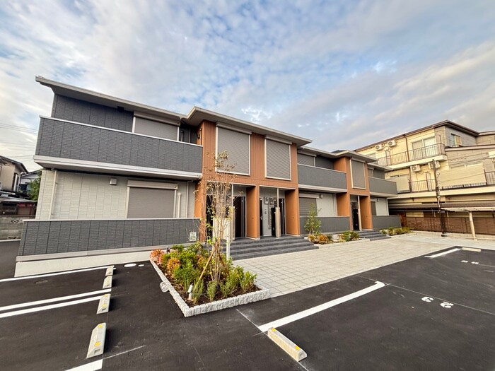 ソレイユ嵯峨野の物件外観写真