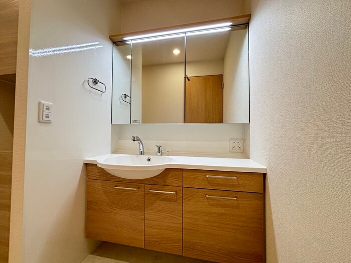 ソレイユ嵯峨野の物件内観写真