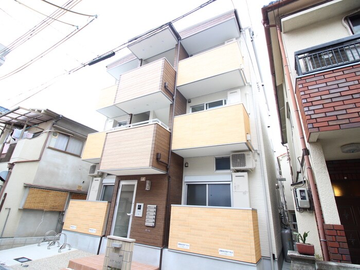 エリアフェリズの物件外観写真