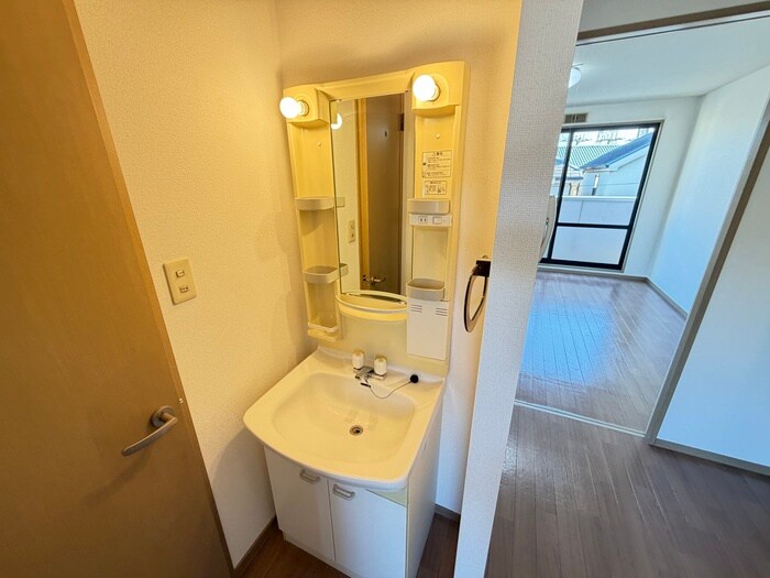 ルミエ－ル売布の物件内観写真