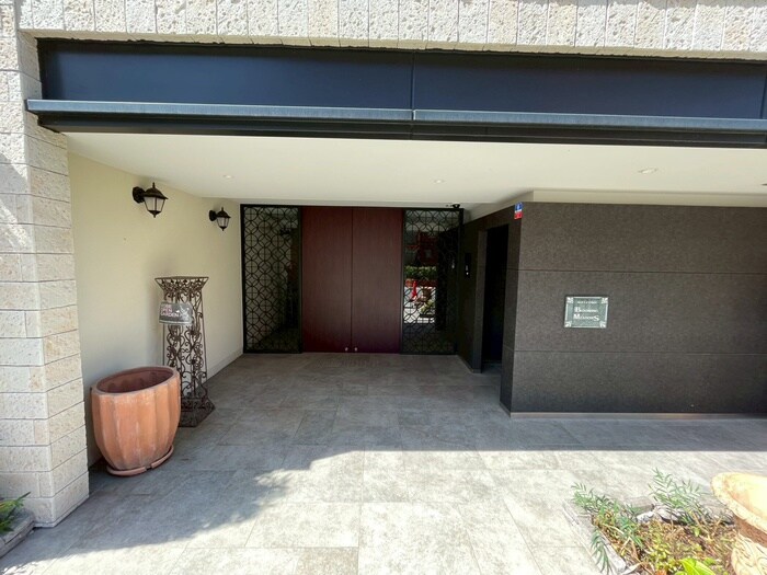 ブルーミンメドー本山の物件外観写真