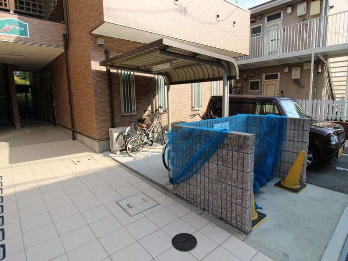 ファインローズの物件外観写真