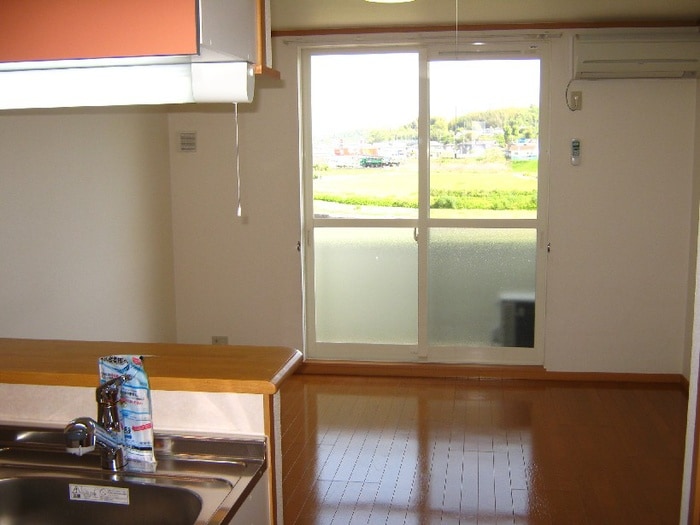 サニ－プレイスの物件内観写真