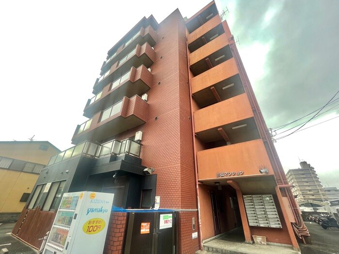 三弘マンションの物件外観写真