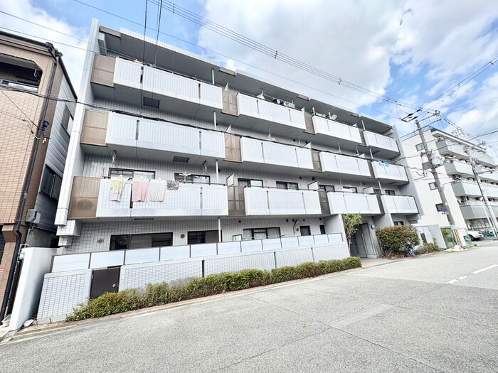 エトワ－ル小松の物件外観写真