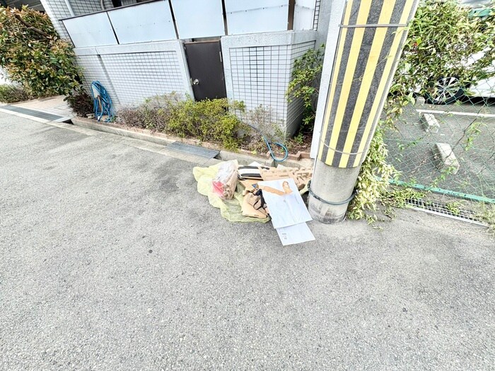 エトワ－ル小松の物件外観写真