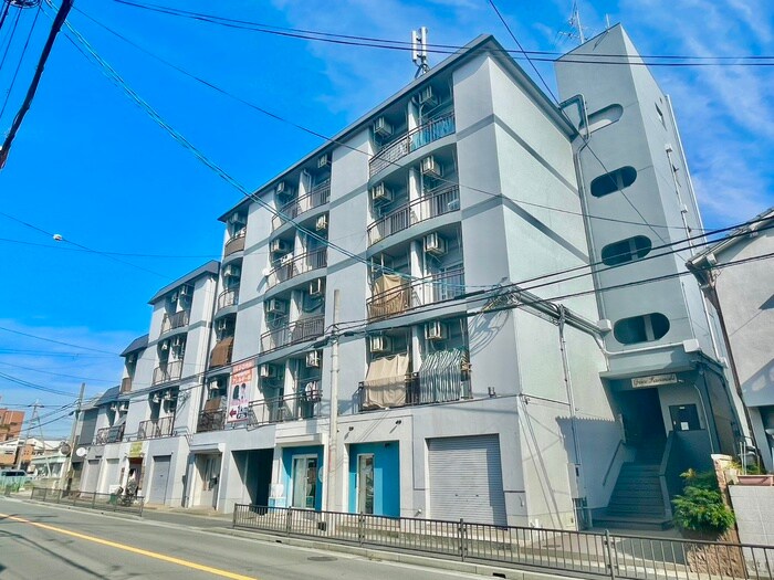 グレイス川西南館の物件外観写真