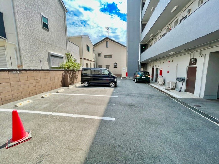 グレイス川西南館の物件外観写真