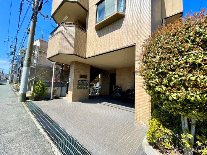 メゾンニコルの物件外観写真