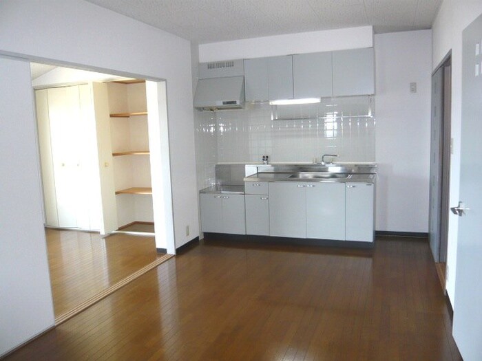 カーサ・IKUSHIMAの物件内観写真