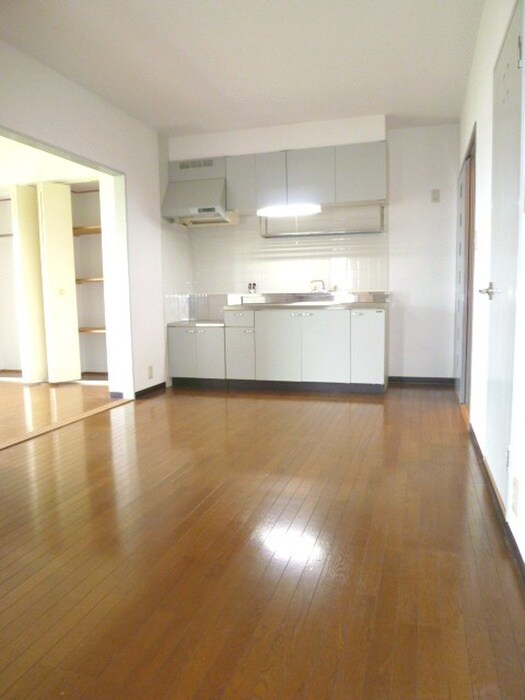 カーサ・IKUSHIMAの物件内観写真