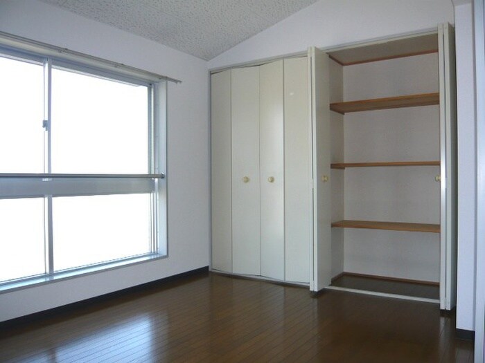 カーサ・IKUSHIMAの物件内観写真