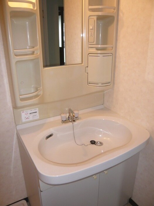 カーサ・IKUSHIMAの物件内観写真