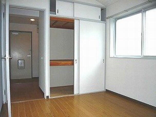 カーサ・IKUSHIMAの物件内観写真