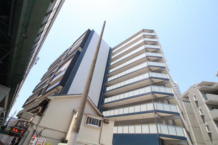 ﾌﾟﾚｻﾝｽ兵庫ｳﾞｨｱｰﾚ（714）の物件外観写真