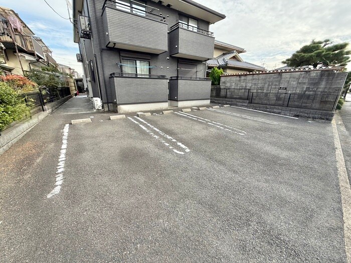 フランアンジュの物件外観写真