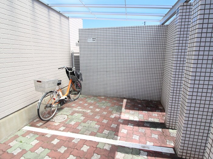 フレマリール若竹 北棟の物件外観写真