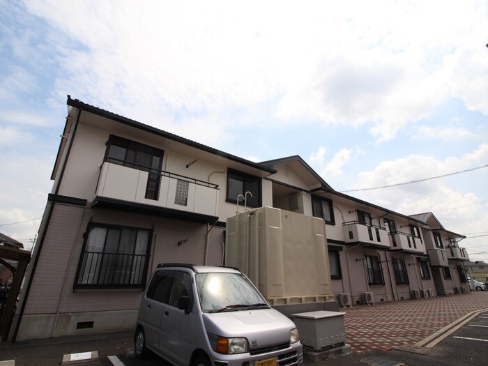 フレマリール若竹 北棟の物件外観写真