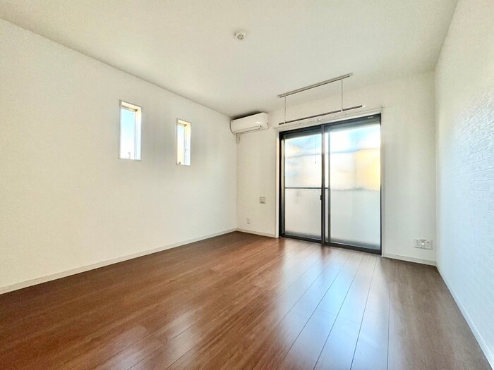 フィアスコート羽衣の物件内観写真