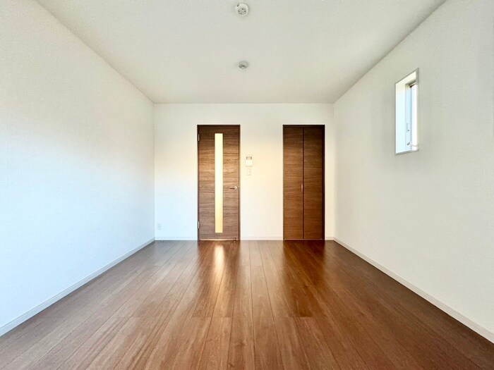 フィアスコート羽衣の物件内観写真