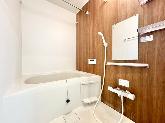 フィアスコート羽衣の物件内観写真