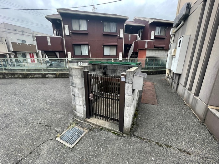 レジデンス遊園前の物件外観写真