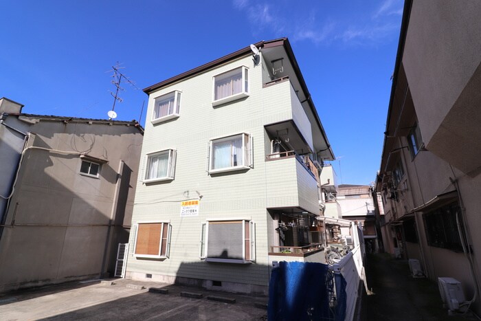 汐町ハイツの物件外観写真