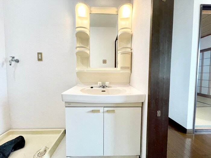 汐町ハイツの物件内観写真