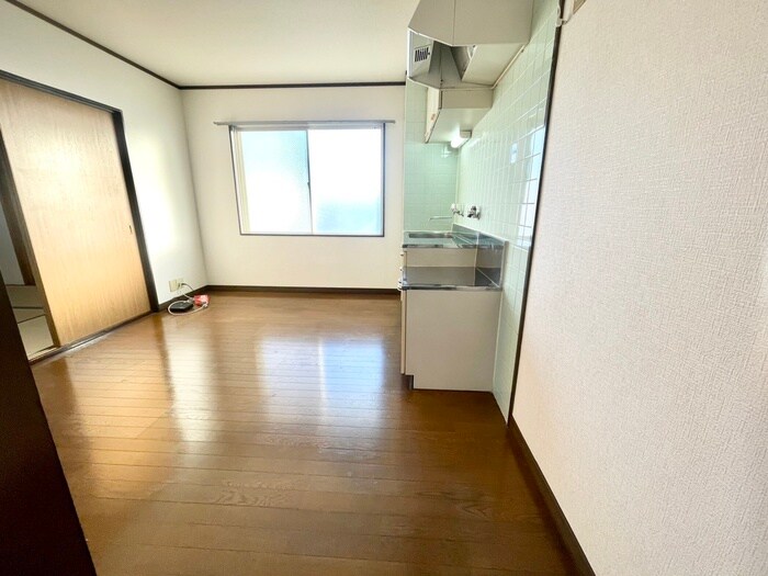 汐町ハイツの物件内観写真